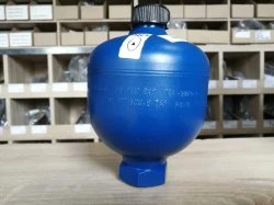 5033773 Hydroakumulator ładowacza QUICKE