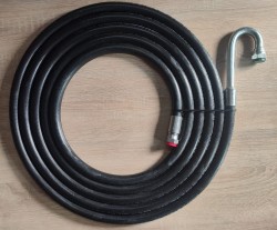 334/E9775 Przewód hydrauliczny teleskopu